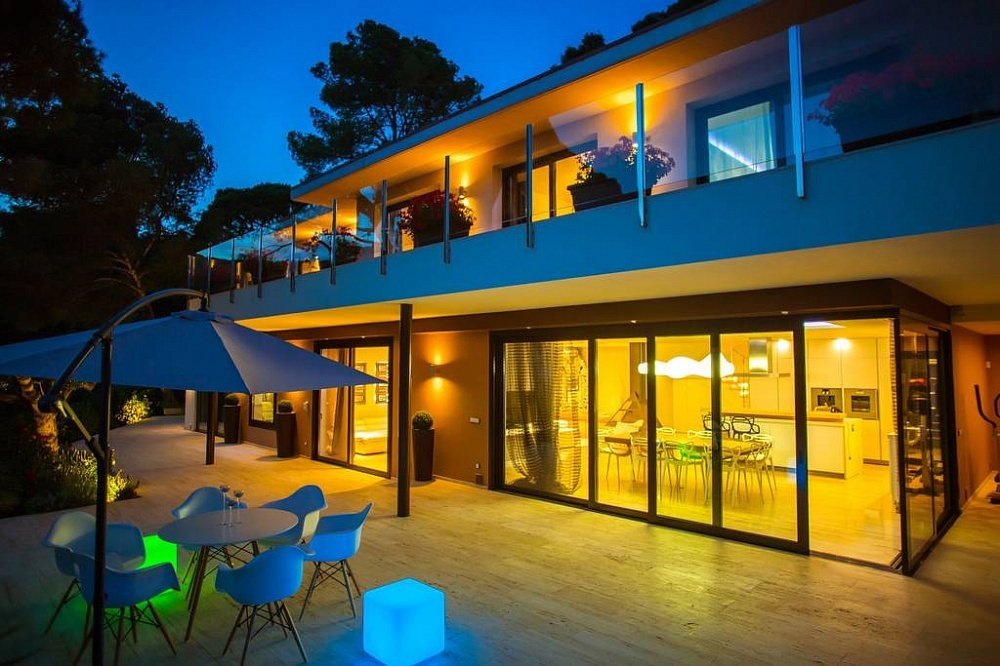 Hus i Tossa de Mar, Girona, Spanien 6 sovrum, 476 kvm. Nr. 22435