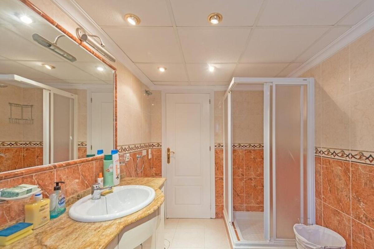 Villa a La Murada, Alicante, Spagna 4 camere da letto, 210 mq. N° 101861