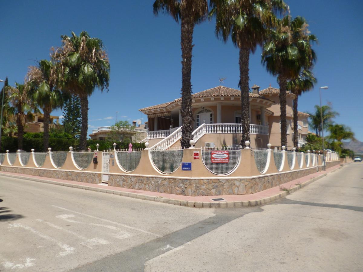 Villa a La Murada, Alicante, Spagna 4 camere da letto, 210 mq. N° 101861