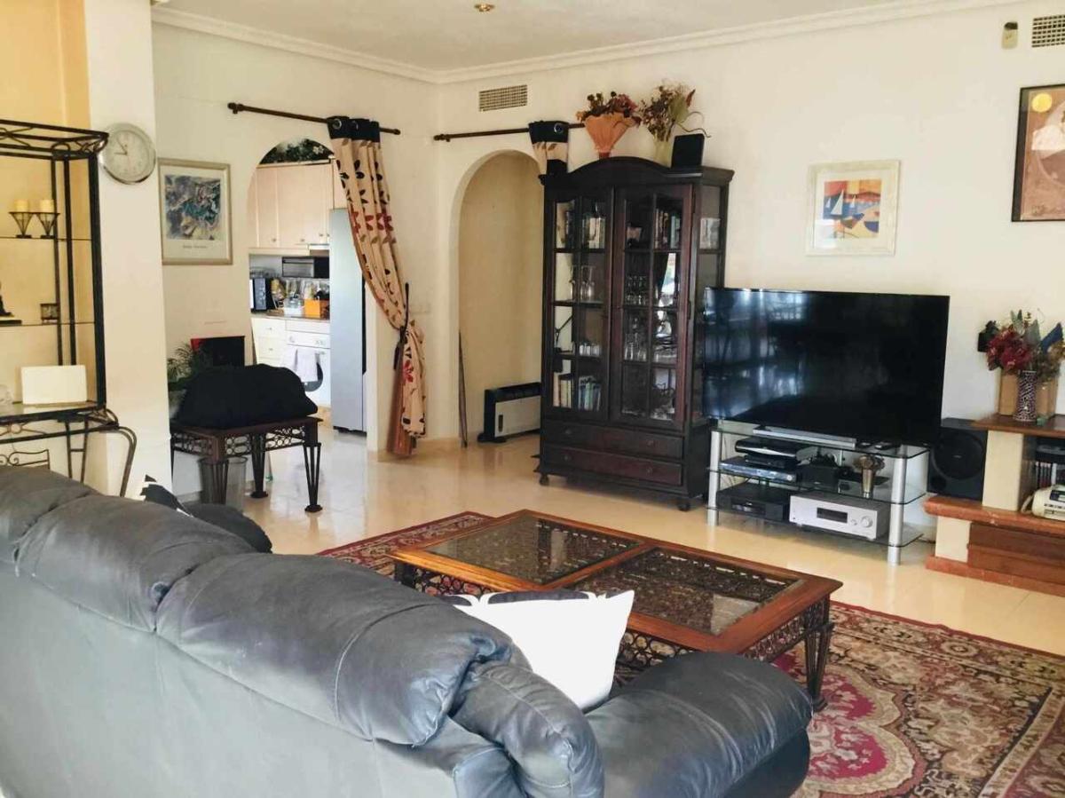 Villa a La Murada, Alicante, Spagna 4 camere da letto, 210 mq. N° 101861