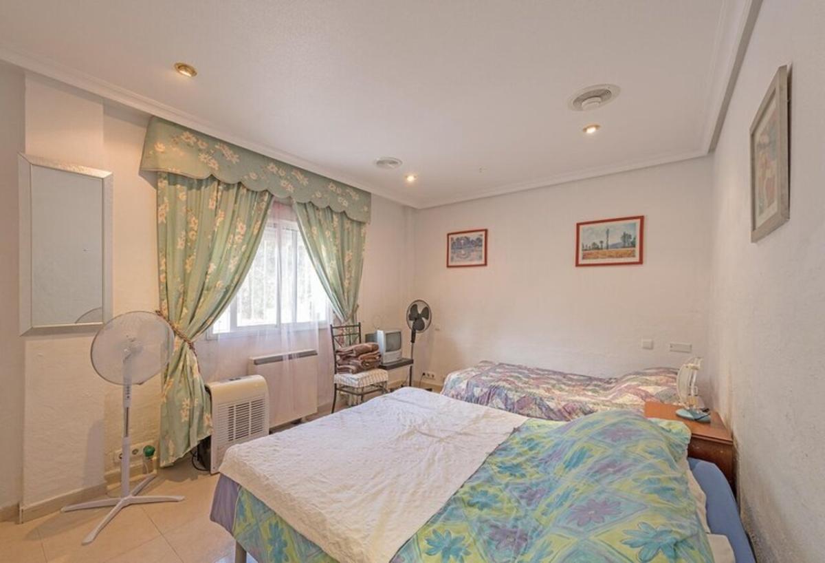 Villa a La Murada, Alicante, Spagna 4 camere da letto, 210 mq. N° 101861