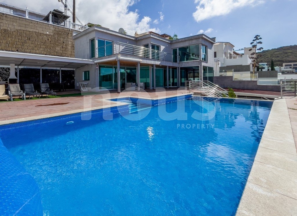 Villa à Adeje, Tenerife, Espagne 3 chambres, 227 m2 No. 103089