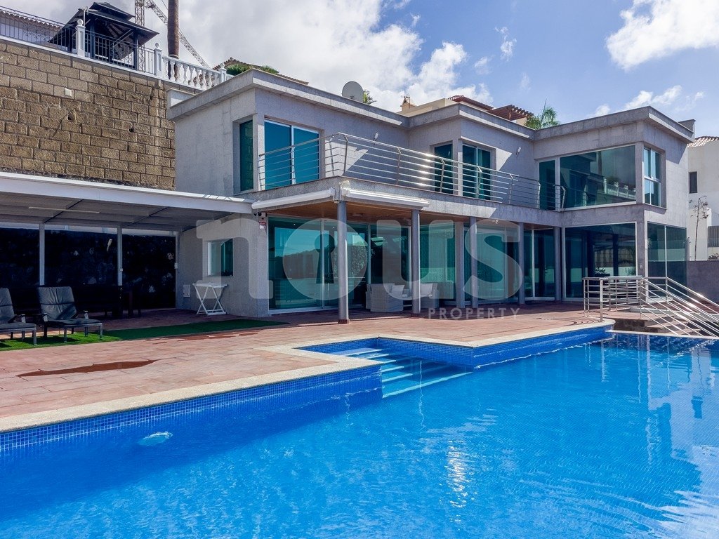 Villa à Adeje, Tenerife, Espagne 3 chambres, 227 m2 No. 103089