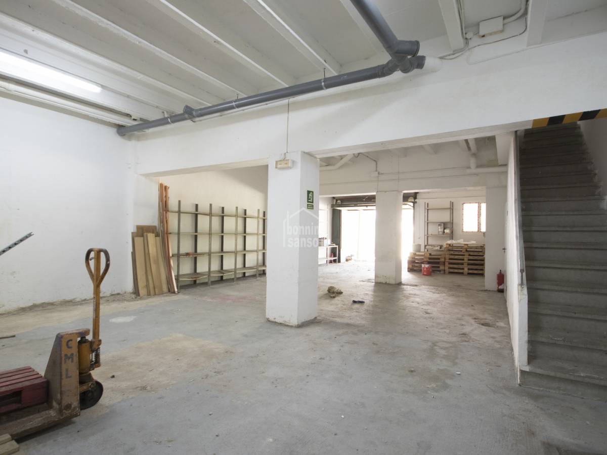 Gewerbeimmobilien in Mahon, Menorca, Spanien 230 m2 Nr. 89117