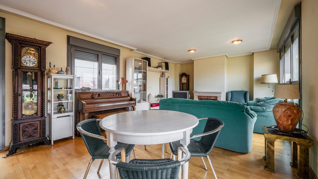 Kattohuoneisto Madrid, Espanja 3 makuuhuonetta, 149 m2 No. 91337