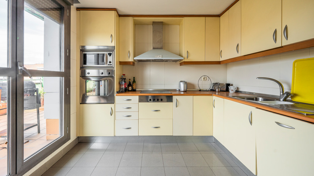 Kattohuoneisto Madrid, Espanja 3 makuuhuonetta, 149 m2 No. 91337