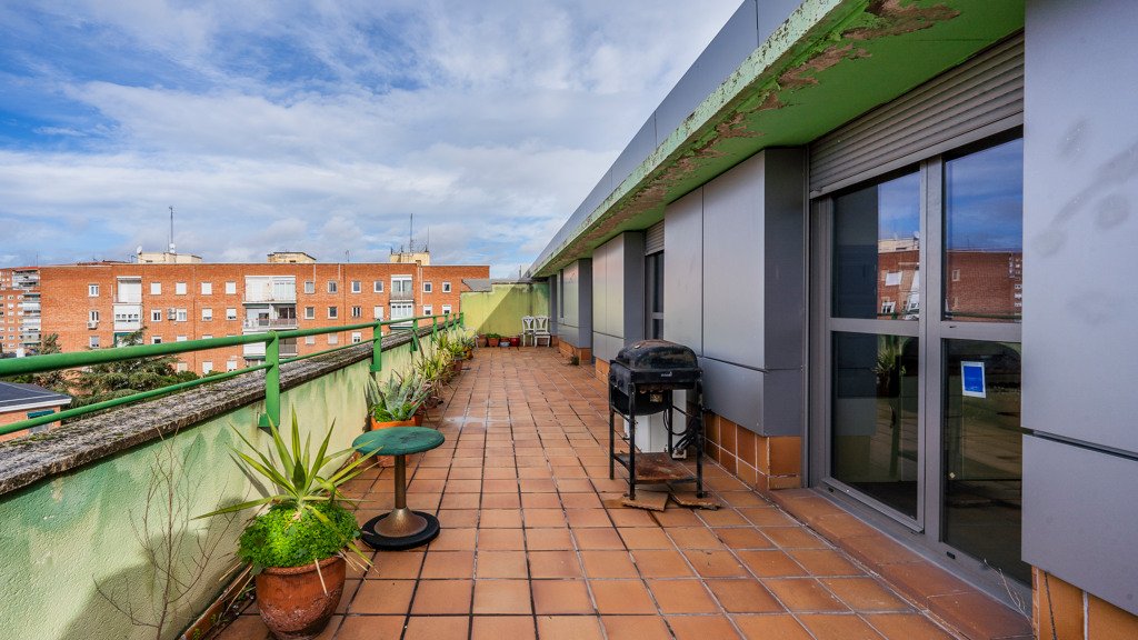 Kattohuoneisto Madrid, Espanja 3 makuuhuonetta, 149 m2 No. 91337
