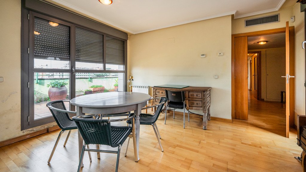 Kattohuoneisto Madrid, Espanja 3 makuuhuonetta, 149 m2 No. 91337