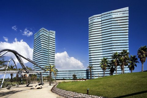 Dzīvoklis Barcelona, Spānijā 4 istabas, 170 m2 Nr. 27926
