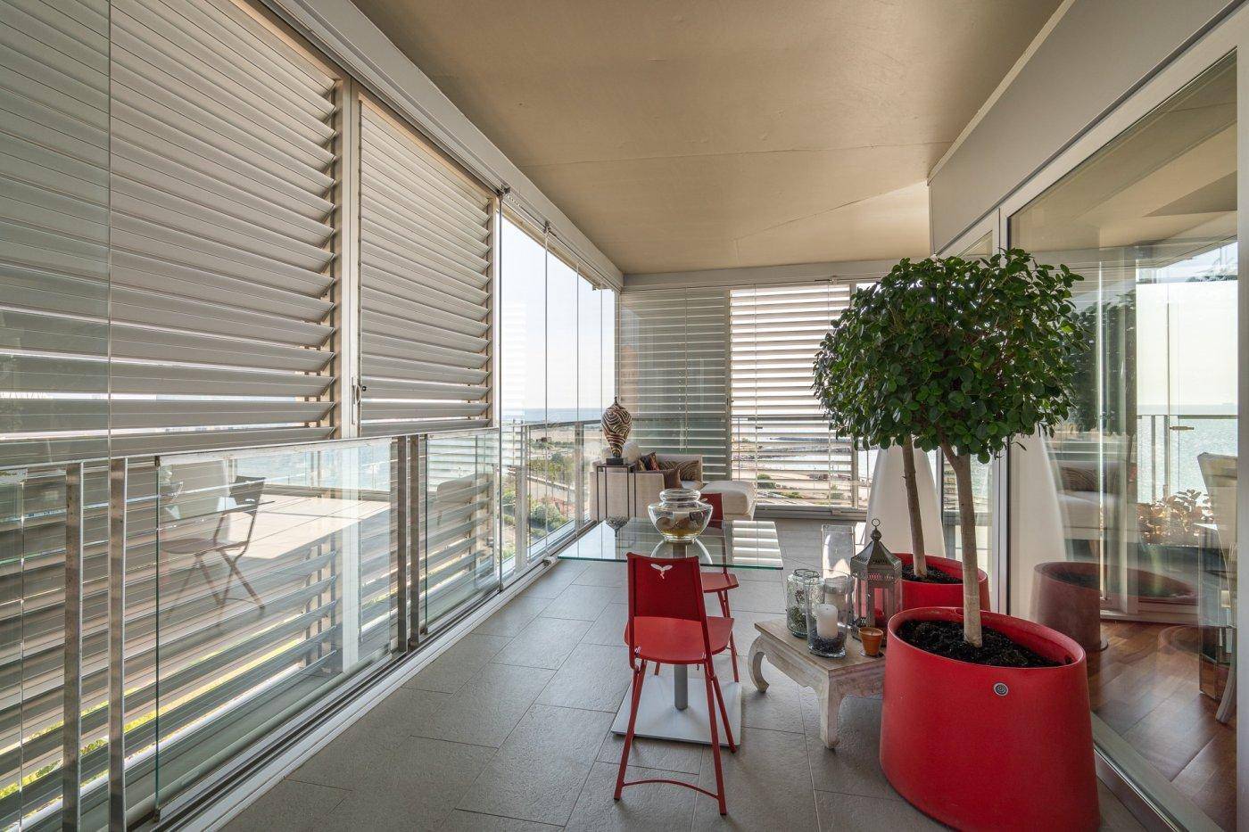 Apartamento en Barcelona, España 3 dormitorios, 201 m2 No. 60628