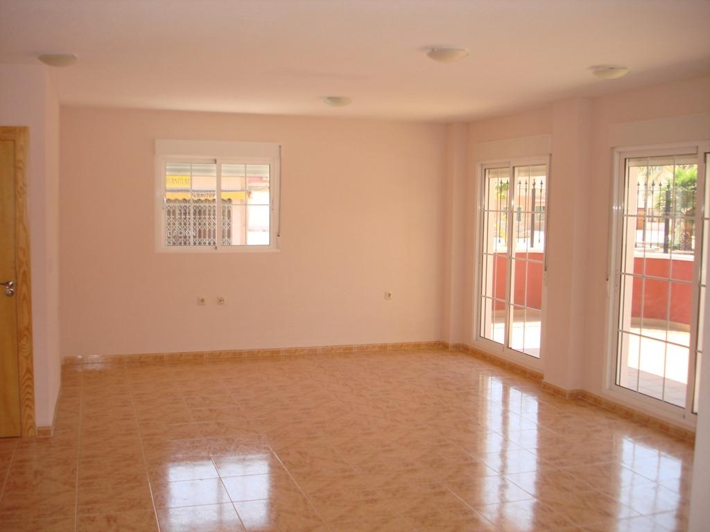 Māja San Miguel de Salinas, Alicante, Spānijā 2 istabas, 178 m2 Nr. 95919