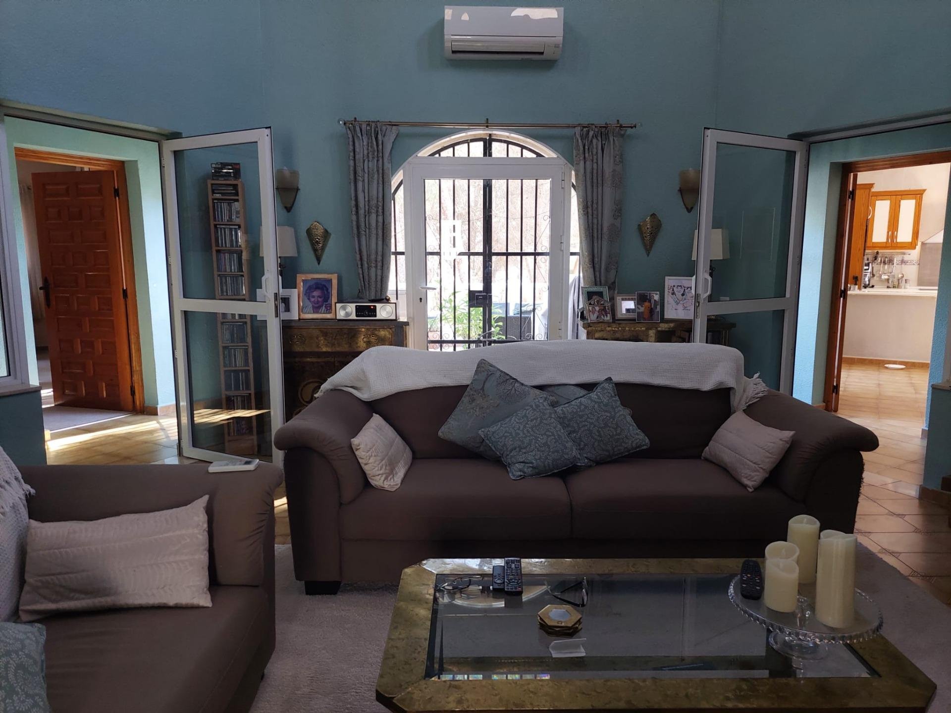 Villa in Algorfa, Alicante, Spain 5 bedrooms, 286 sq.m. No. 95918