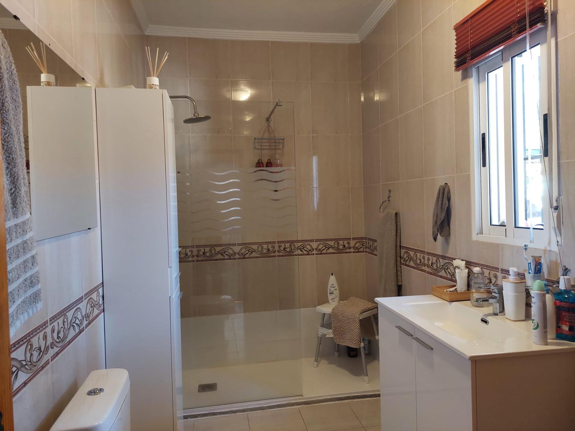 Villa in Algorfa, Alicante, Spain 5 bedrooms, 286 sq.m. No. 95918