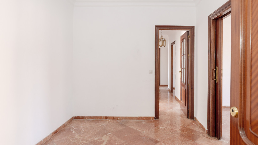 Apartamento en Sevilla, España 5 dormitorios, 154 m2 No. 98996