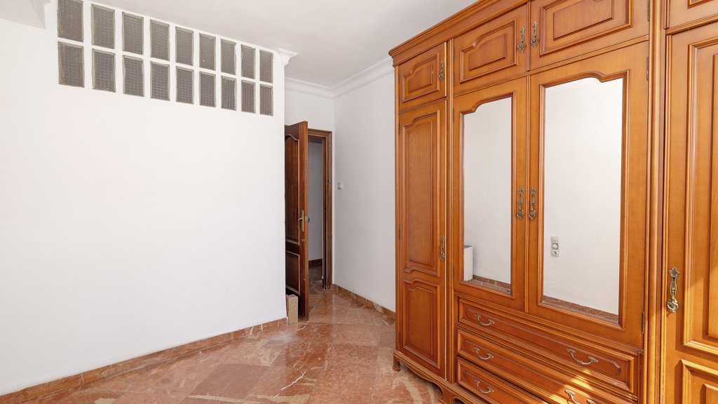 Apartamento en Sevilla, España 5 dormitorios, 154 m2 No. 98996