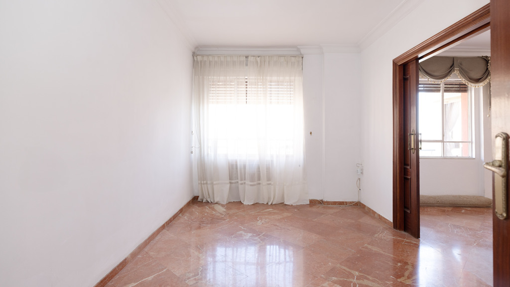 Apartamento en Sevilla, España 5 dormitorios, 154 m2 No. 98996