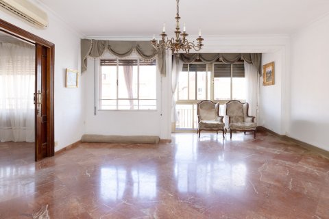 Dzīvoklis Sevilla, Seville, Spānijā 5 istabas, 154 m2 Nr. 98996