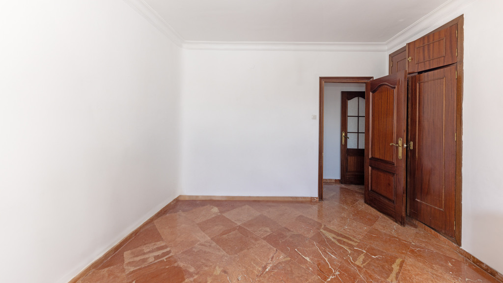 Apartamento en Sevilla, España 5 dormitorios, 154 m2 No. 98996