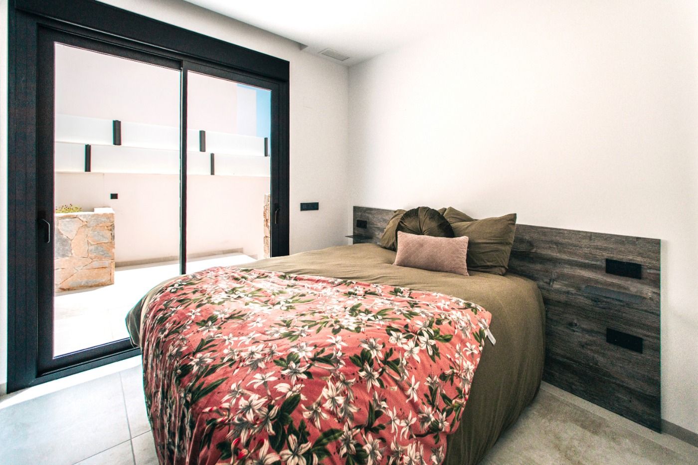 Bungalow in Rojales, Alicante, Spain 4 bedrooms, 258 sq.m. No. 94799