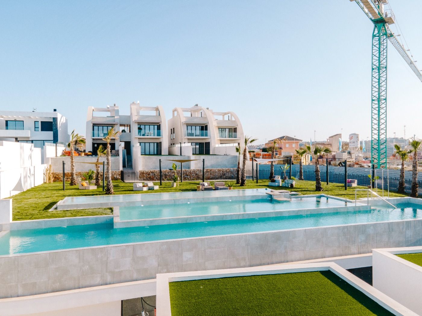Bungalow in Rojales, Alicante, Spain 4 bedrooms, 258 sq.m. No. 94799