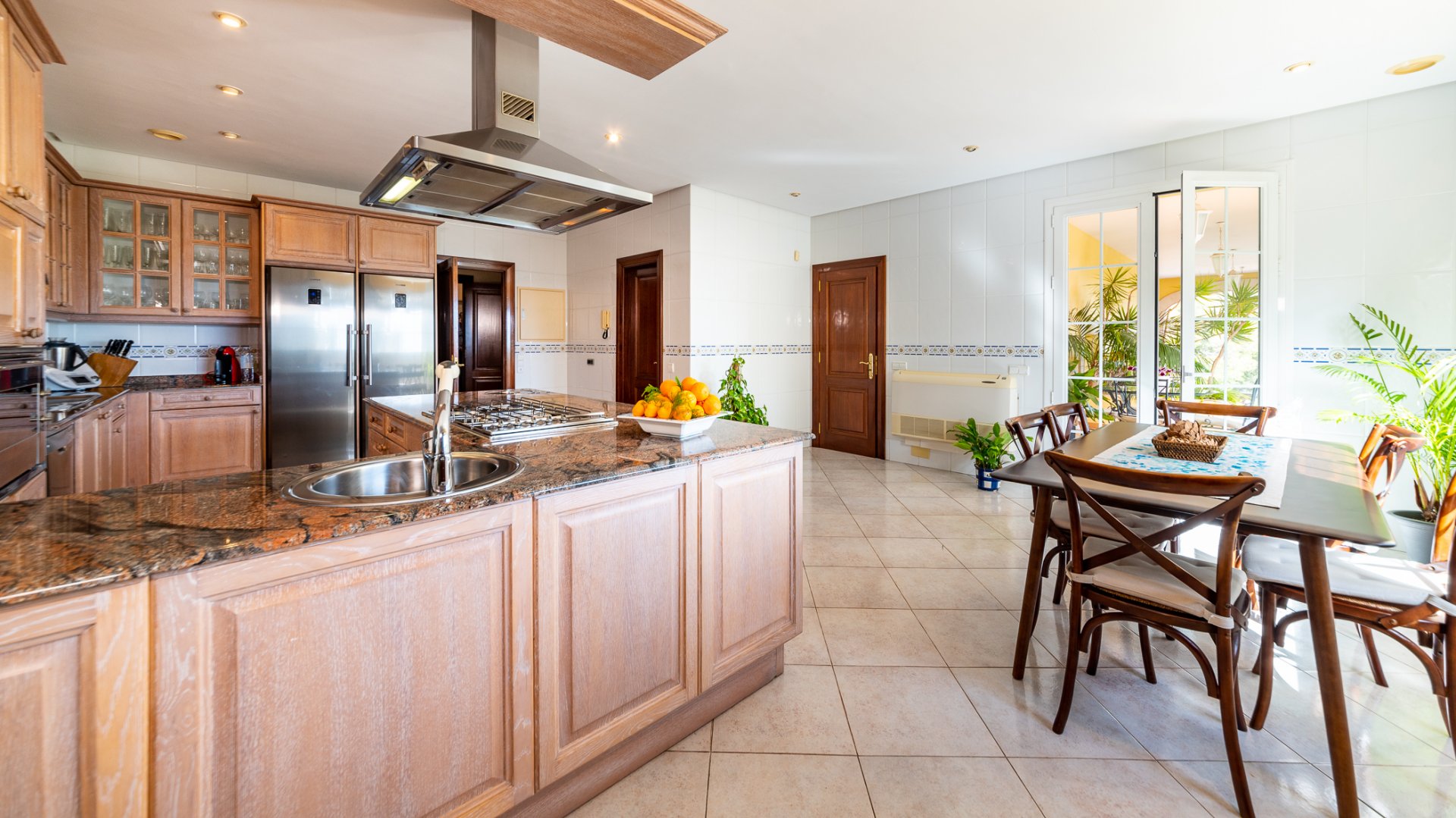 Villa a Bendinat, Mallorca, Spagna 7 camere da letto, 911 mq. N° 82690