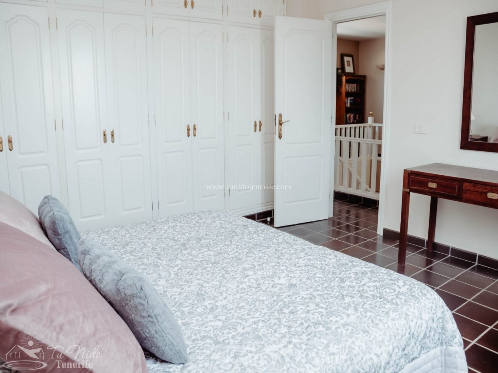 Villa en La Orotava, Tenerife, España 4 dormitorios, 350 m2 No. 82689