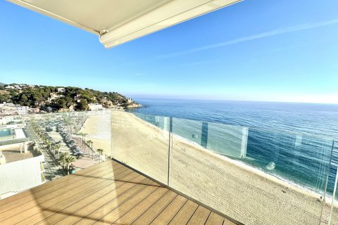 Huoneisto Lloret de Mar, Girona, Espanja 2 makuuhuonetta, 82 m2 No. 87344