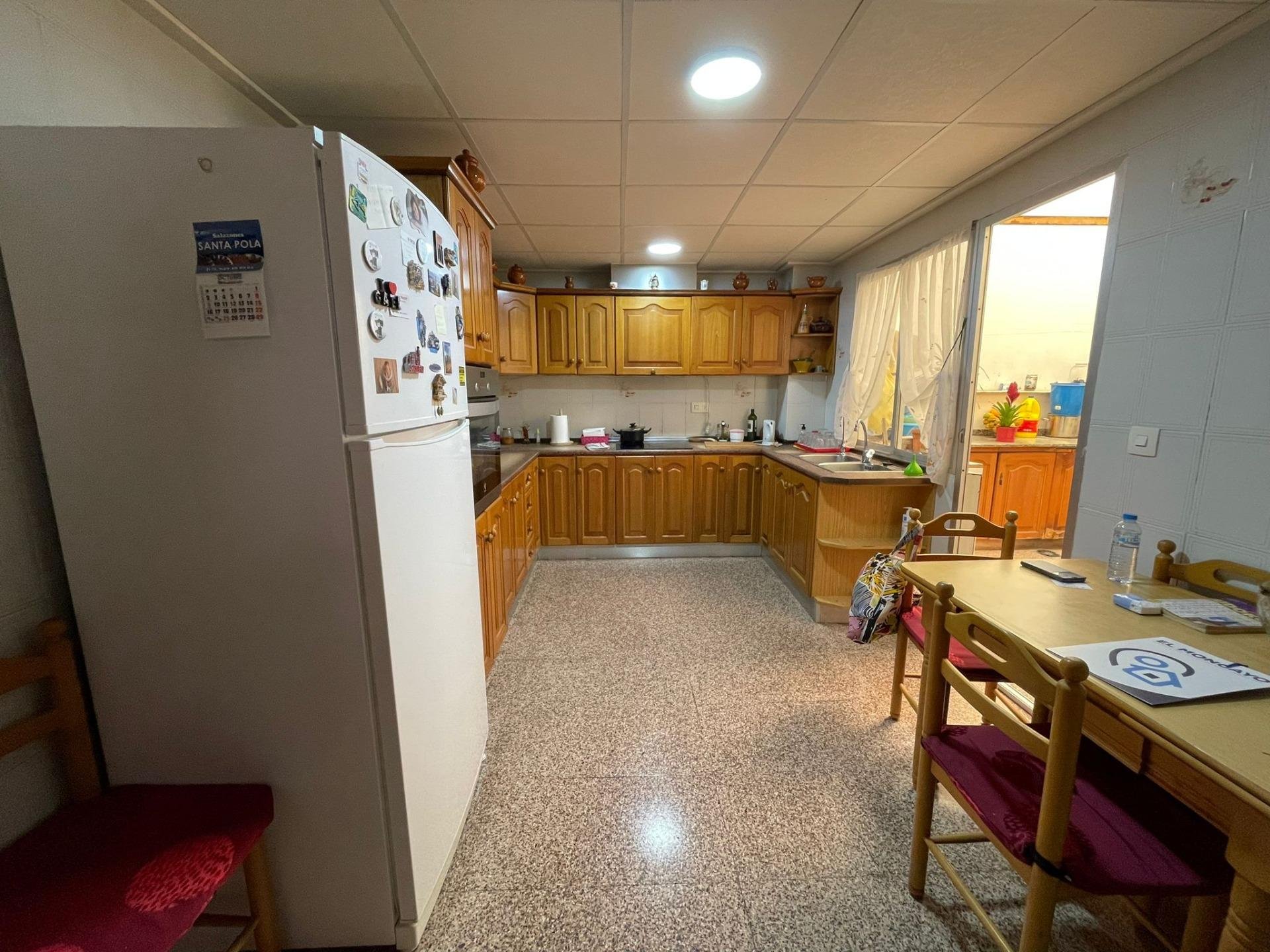 Duplex a Guardamar del Segura, Alicante, Spagna 5 camere da letto, 358 mq. N° 89146