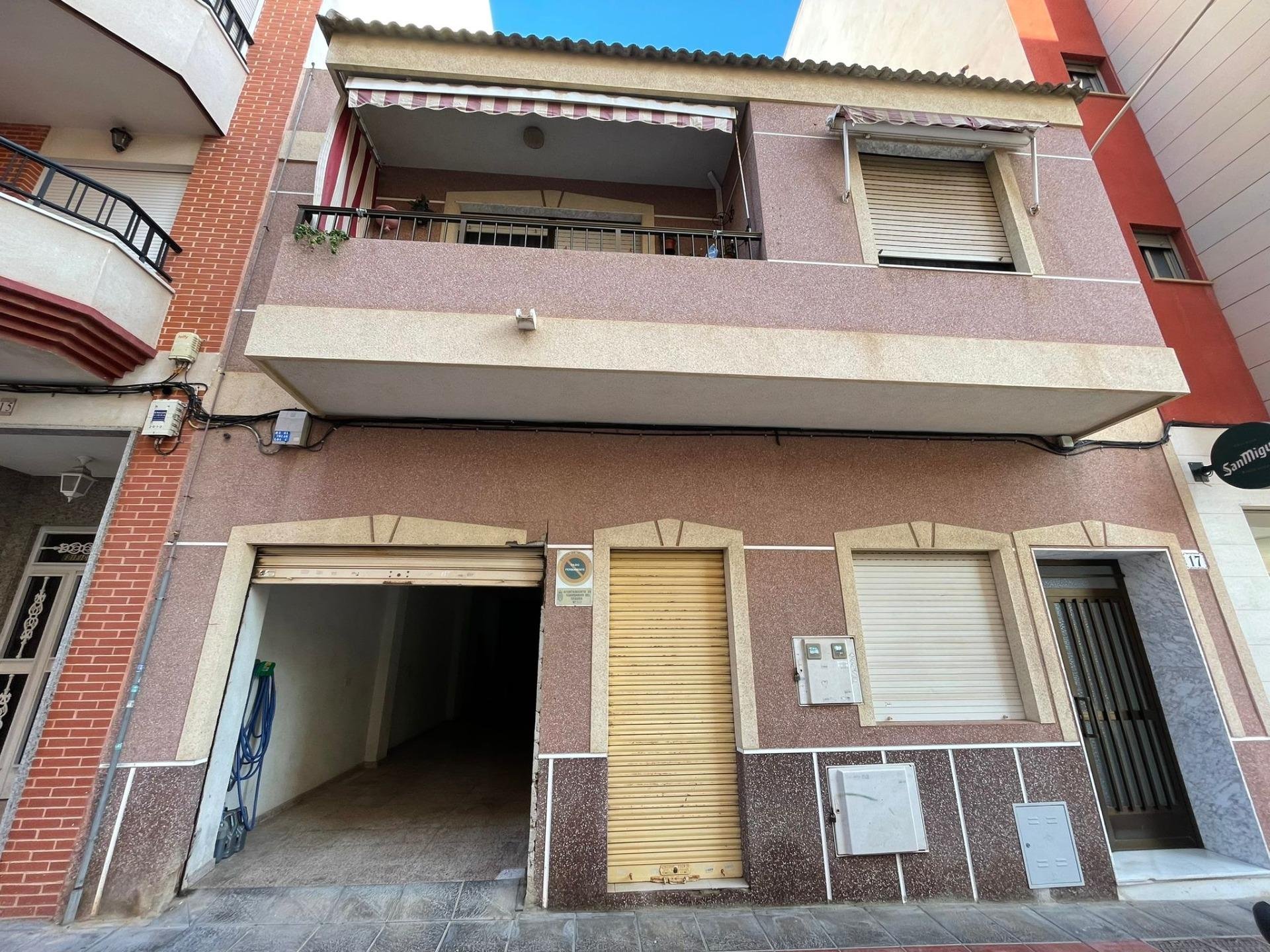 Duplex a Guardamar del Segura, Alicante, Spagna 5 camere da letto, 358 mq. N° 89146