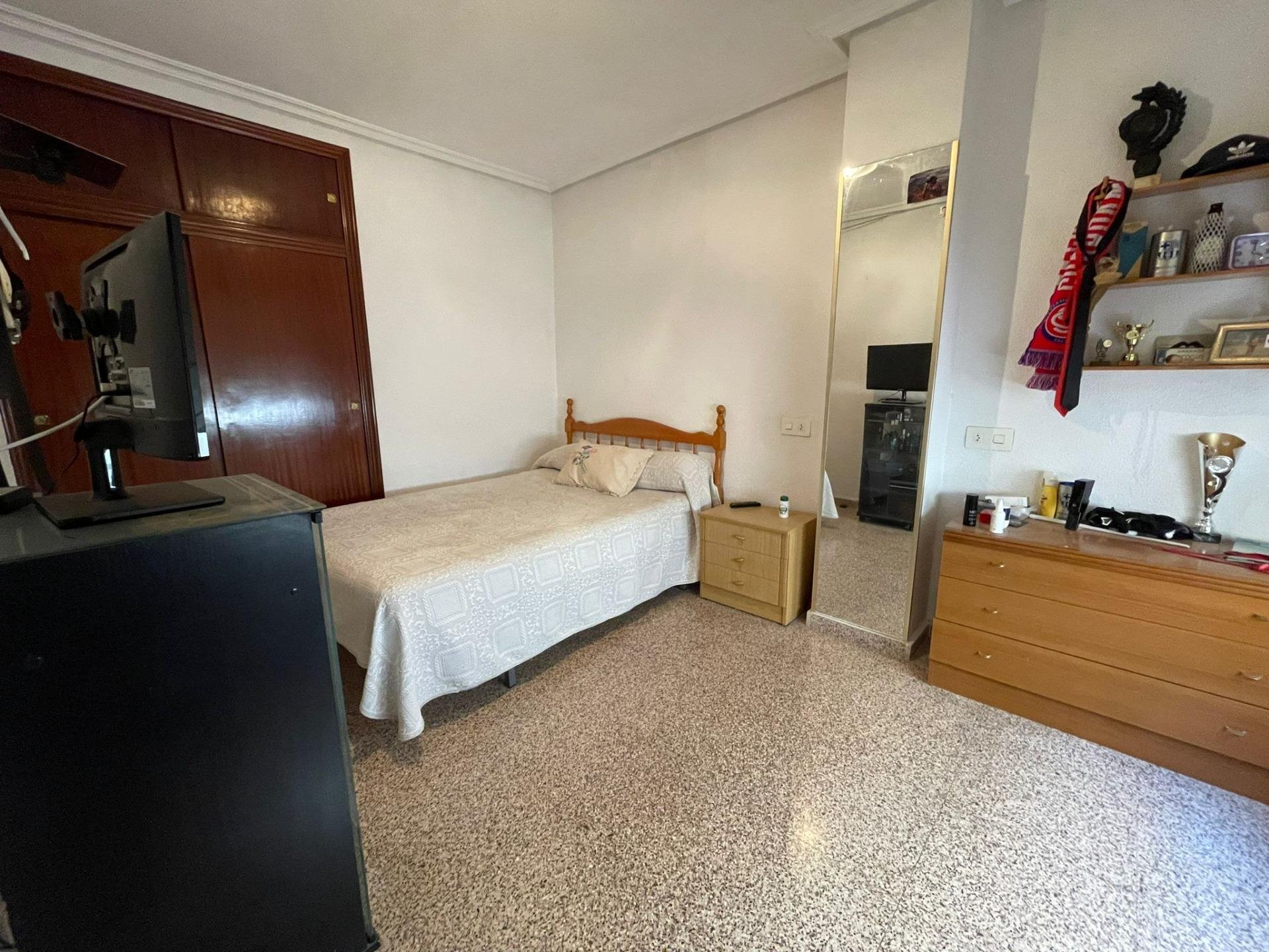 Duplex a Guardamar del Segura, Alicante, Spagna 5 camere da letto, 358 mq. N° 89146