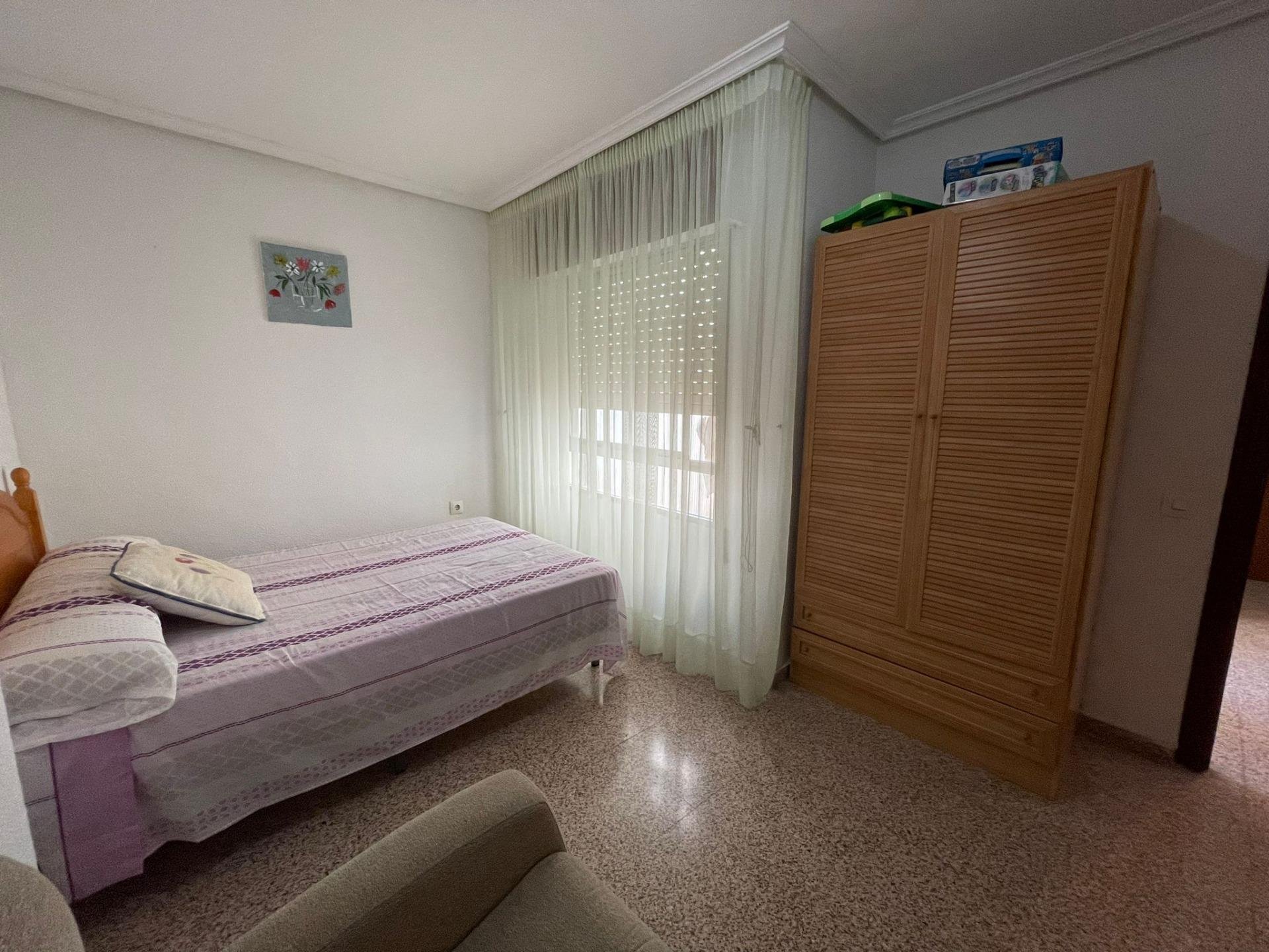 Duplex a Guardamar del Segura, Alicante, Spagna 5 camere da letto, 358 mq. N° 89146
