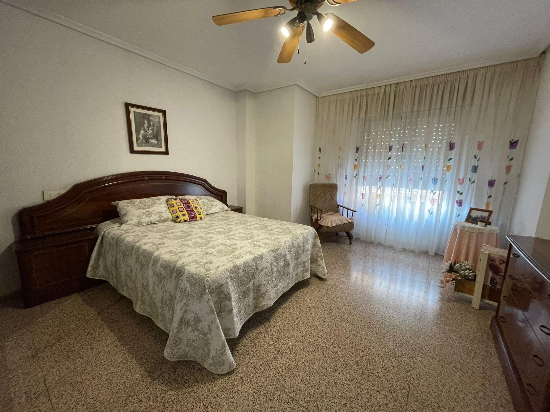 Duplex a Guardamar del Segura, Alicante, Spagna 5 camere da letto, 358 mq. N° 89146