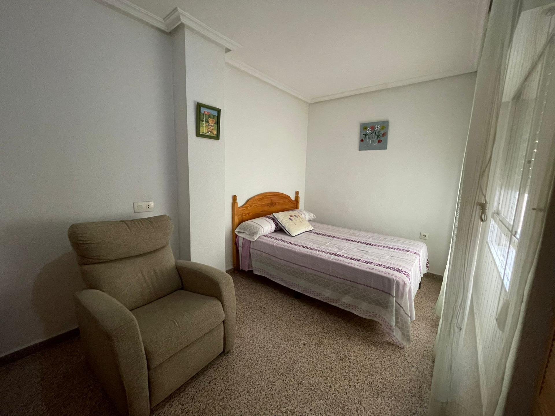 Duplex a Guardamar del Segura, Alicante, Spagna 5 camere da letto, 358 mq. N° 89146