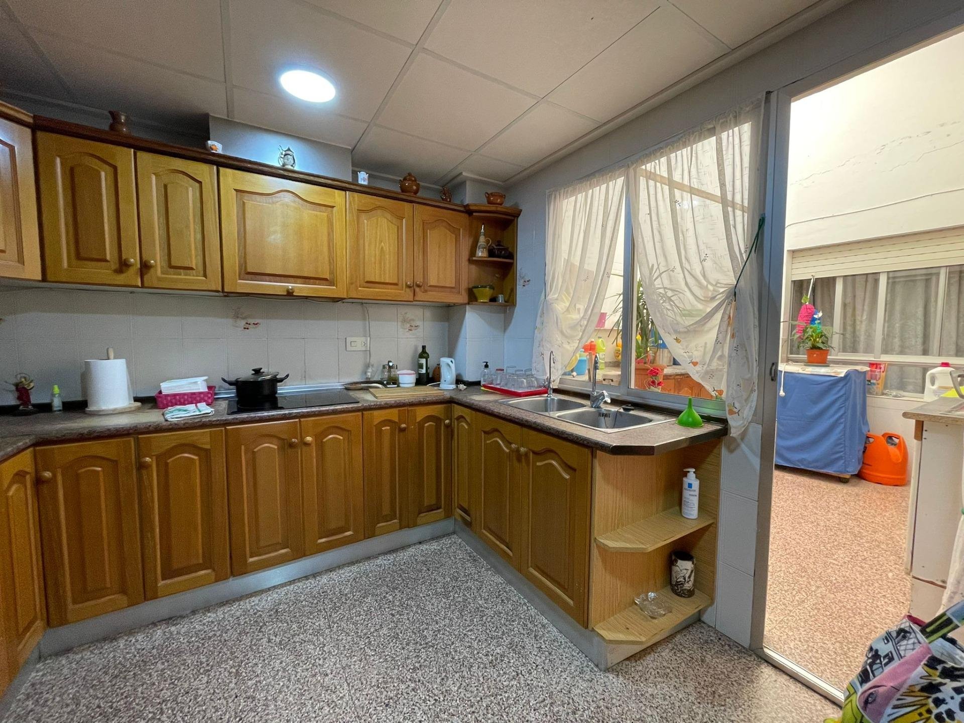 Duplex a Guardamar del Segura, Alicante, Spagna 5 camere da letto, 358 mq. N° 89146