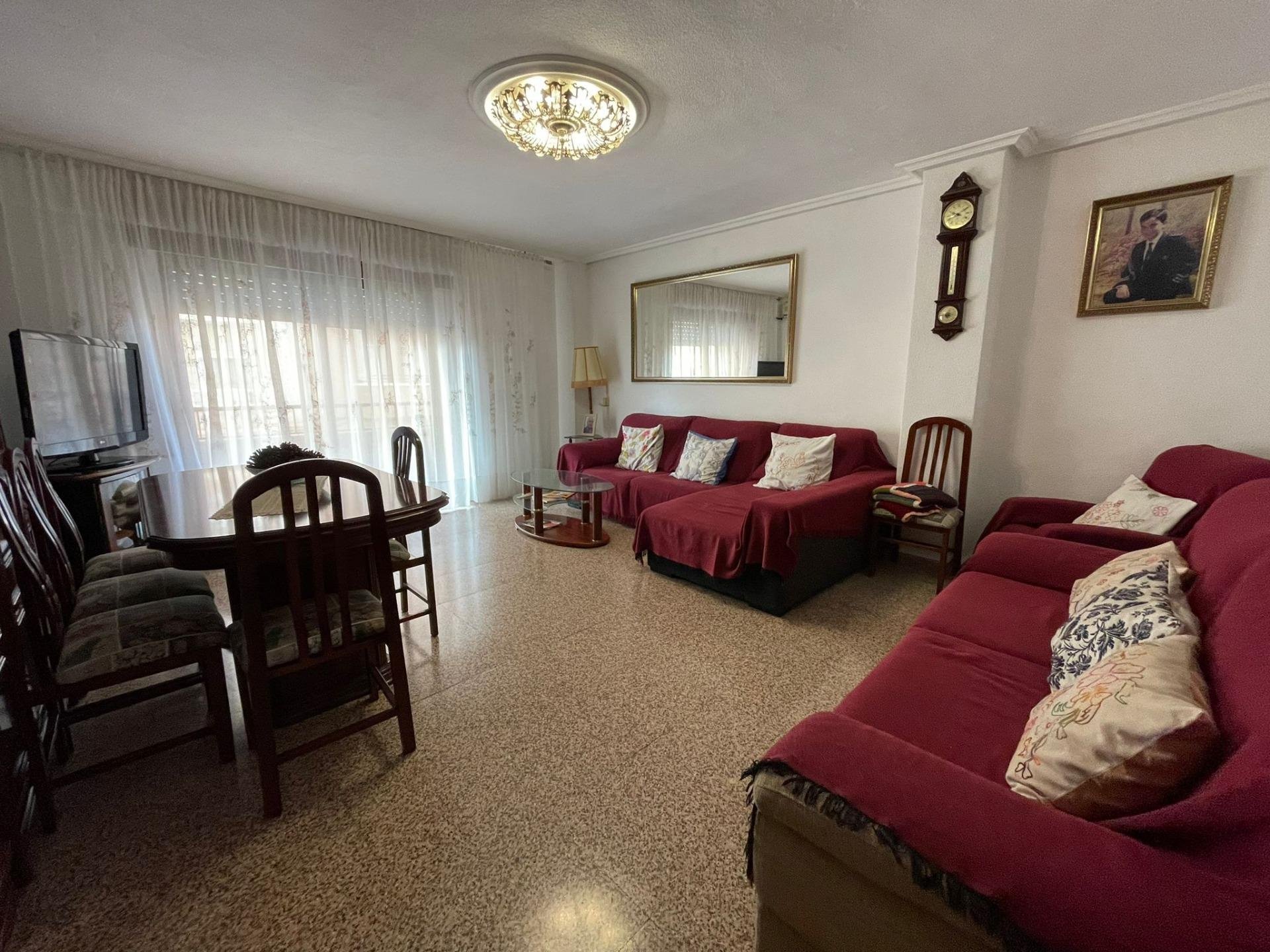 Duplex a Guardamar del Segura, Alicante, Spagna 5 camere da letto, 358 mq. N° 89146
