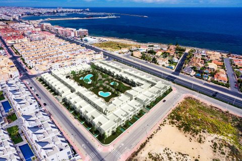 Apartment in Torrevieja, Alicante, Spain 2 bedrooms, 103 sq.m. No. 101562
