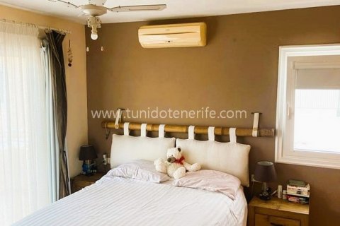 Duplex à Torviscas, Tenerife, Espagne 4 chambres, 127 m2 No. 96216