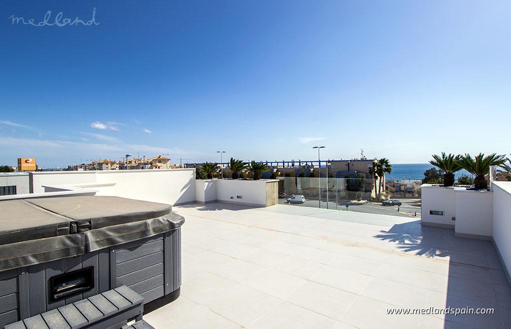 Villa in Campoamor, Alicante, Spain 4 bedrooms, 196 sq.m. No. 9720