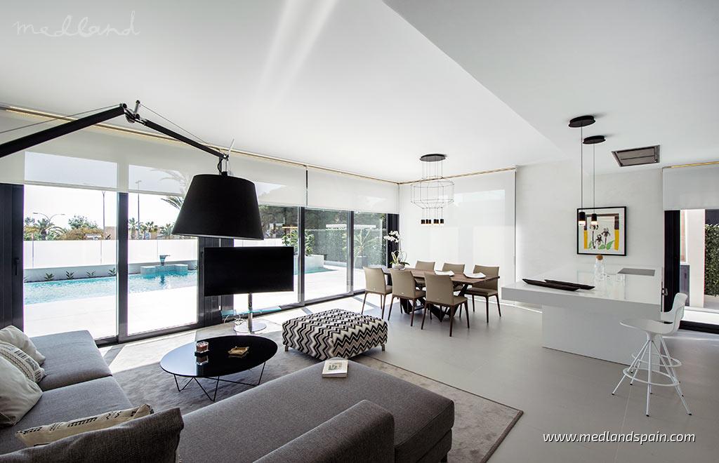 Villa in Campoamor, Alicante, Spain 4 bedrooms, 196 sq.m. No. 9720