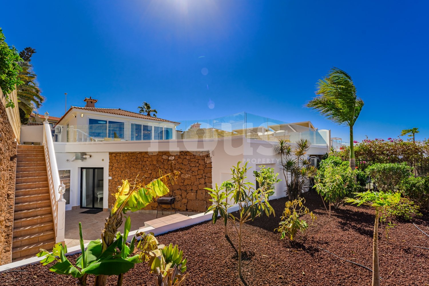 Villa in Adeje, Tenerife, Spain 5 bedrooms, 198 sq.m. No. 109843