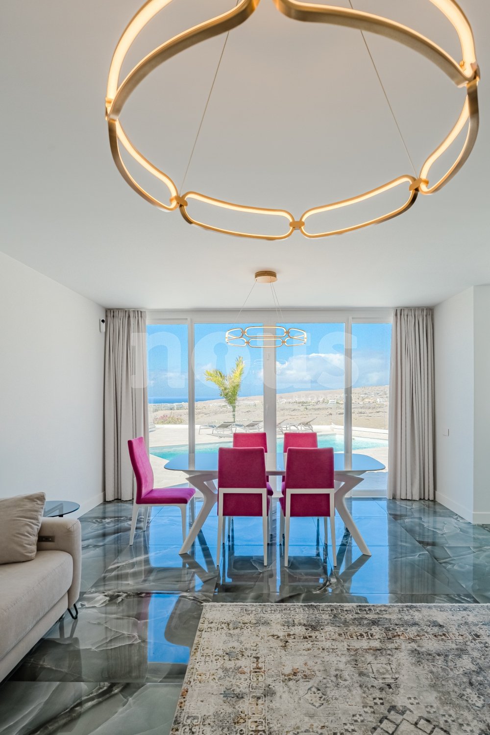 Villa in Adeje, Tenerife, Spain 5 bedrooms, 198 sq.m. No. 109843