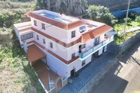 Talo Tenerife, Espanja 8 makuuhuonetta, 335 m2 No. 109845