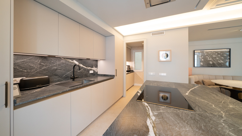 Apartment à Madrid, Espagne 3 chambres, 133 m2 No. 107944