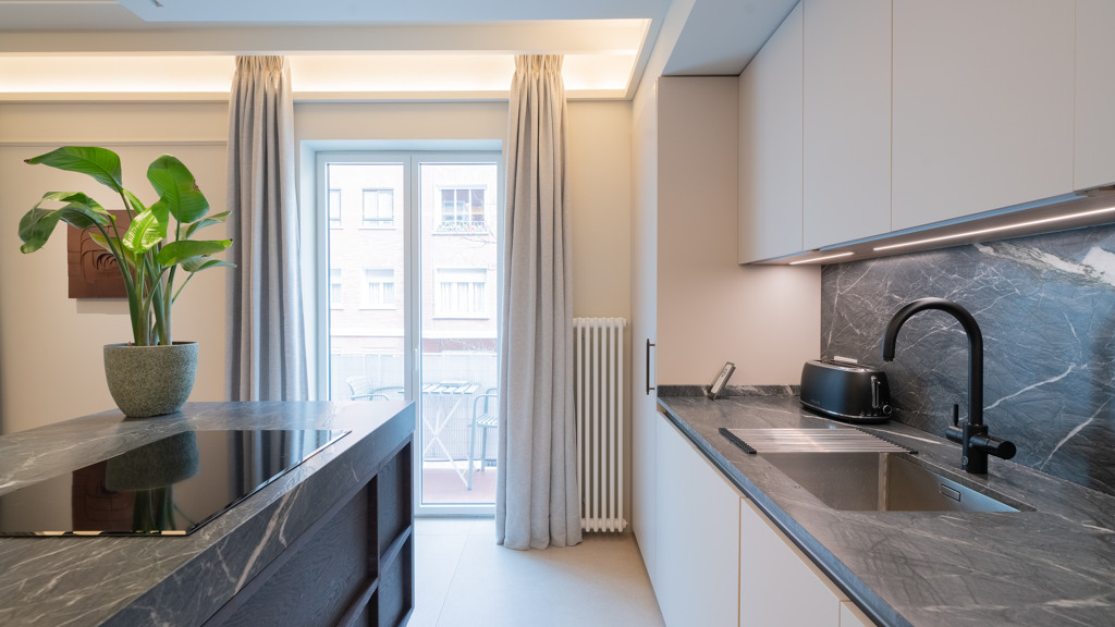 Apartment à Madrid, Espagne 3 chambres, 133 m2 No. 107944