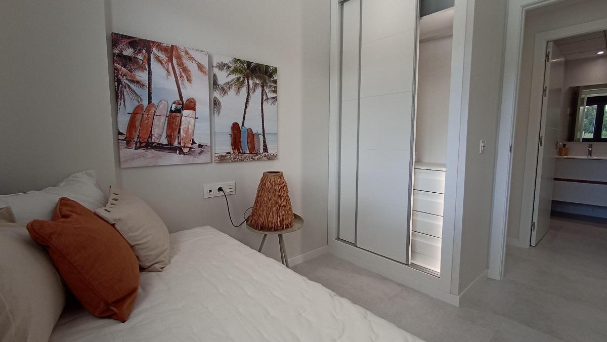 Квартира в Пилар де ла Орадада, Аликанте, Испания 2 спальни, 81м2 №96629