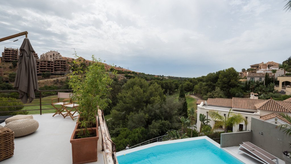 Villa a Marbella, Malaga, Spagna 8 camere da letto, 539 mq. N° 106307