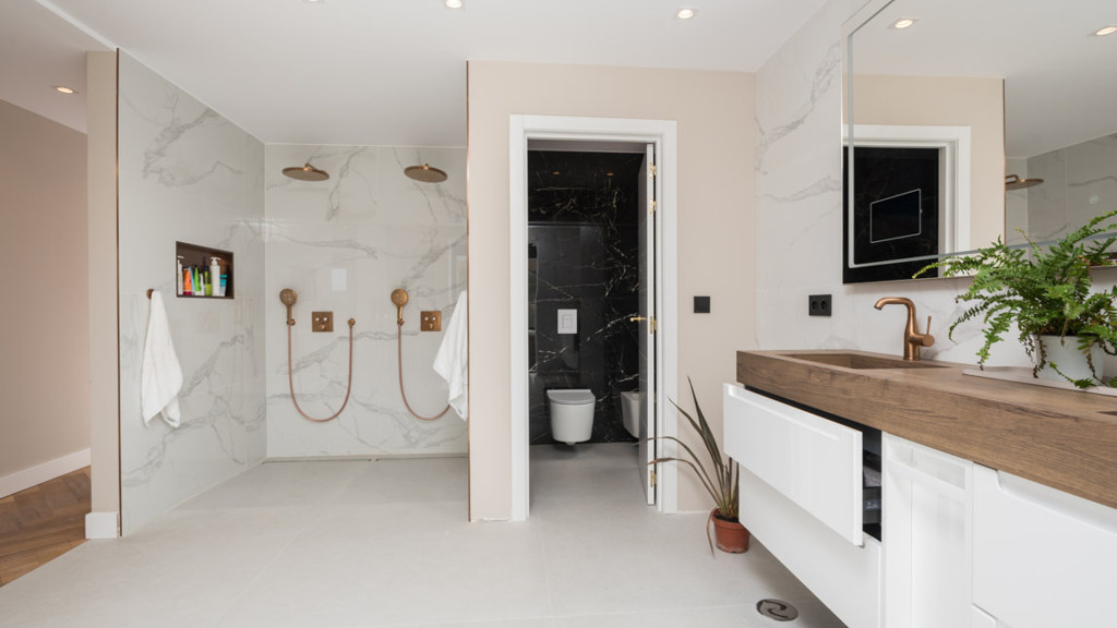 Villa a Marbella, Malaga, Spagna 8 camere da letto, 539 mq. N° 106307