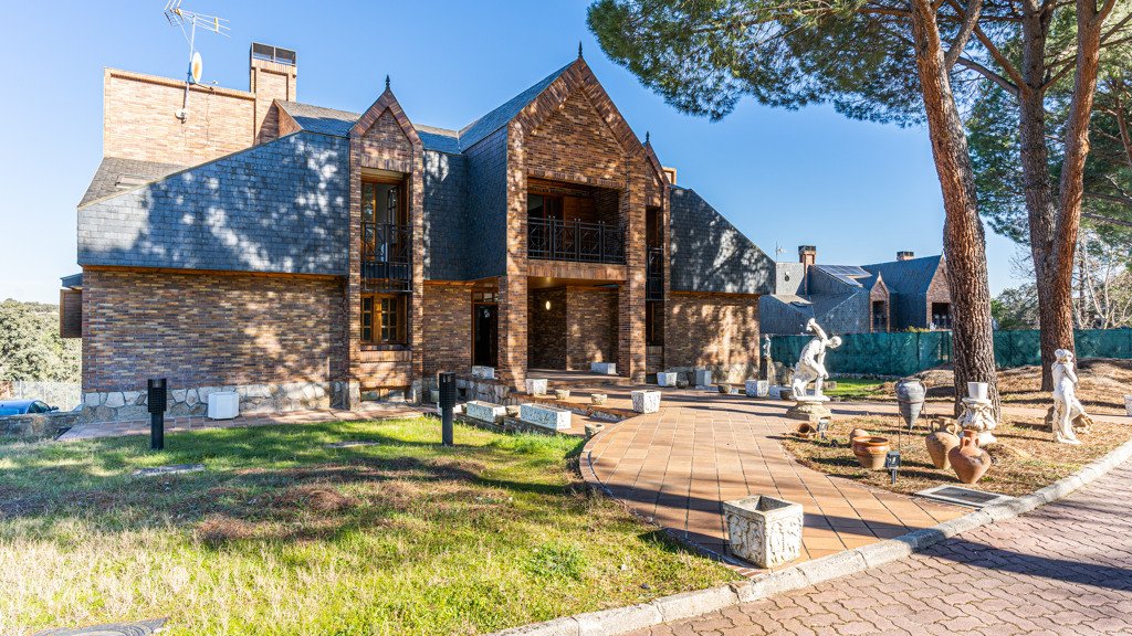 Villa in Villanueva de la Canada, Madrid, Spanien 8 Schlafzimmer, 660 m2 Nr. 107532