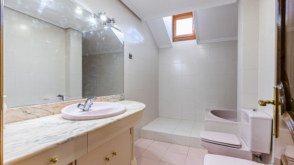 Villa in Villanueva de la Canada, Madrid, Spanien 8 Schlafzimmer, 660 m2 Nr. 107532