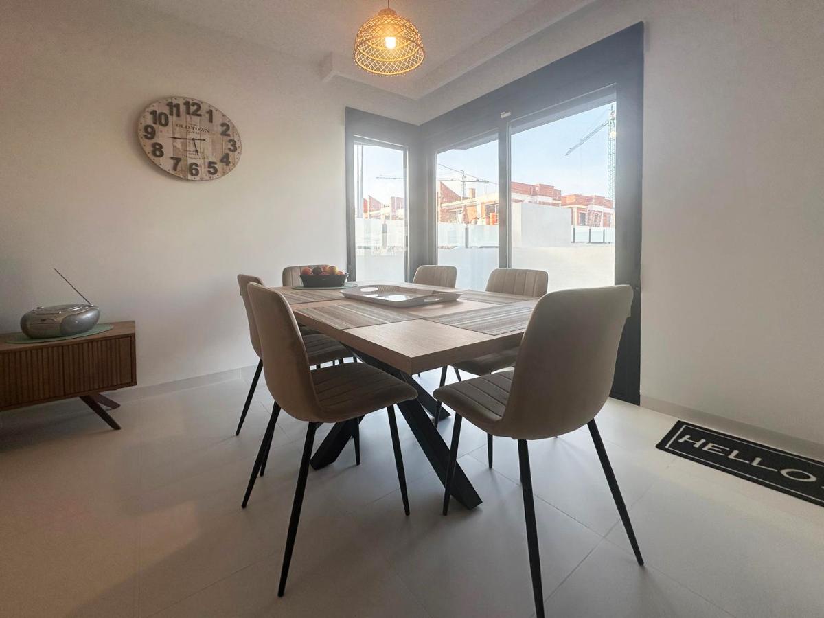 Apartment à San Miguel de Salinas, Alicante, Espagne 3 chambres, 94 m2 No. 112901